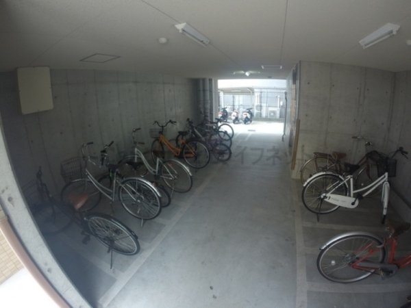 大阪市淀川区東三国４丁目のマンション