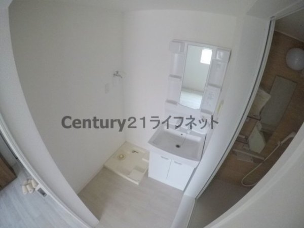リュクス木川西
