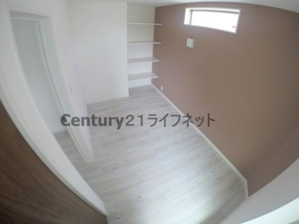 リュクス木川西