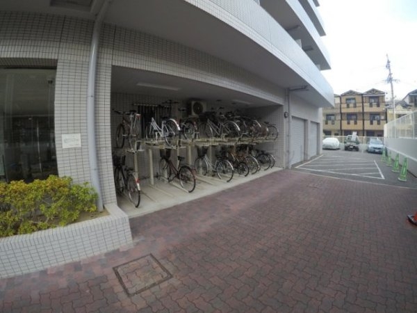 十三本町ユニハウス