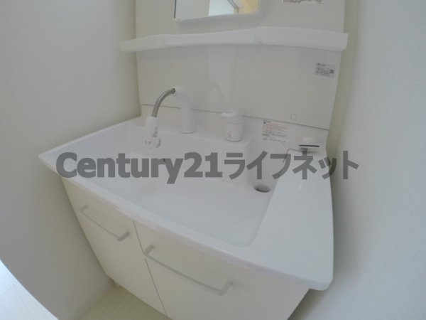 リヒト新大阪ウエスト