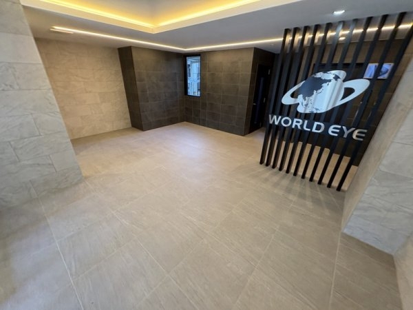 ワールドアイ大阪WestGate