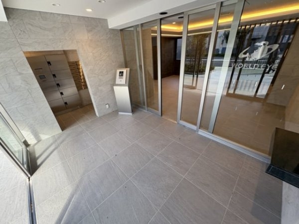 ワールドアイ大阪WestGate