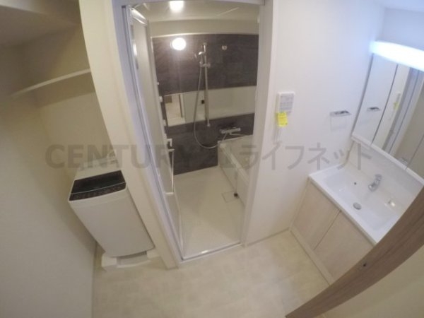 スプランディッド江坂駅前
