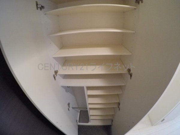 プレサンス大阪江坂