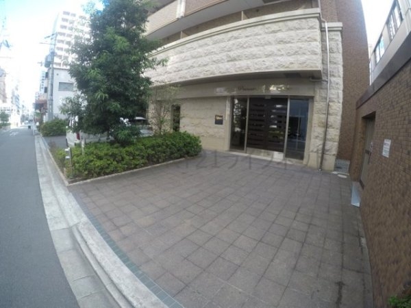 プレサンス大阪江坂