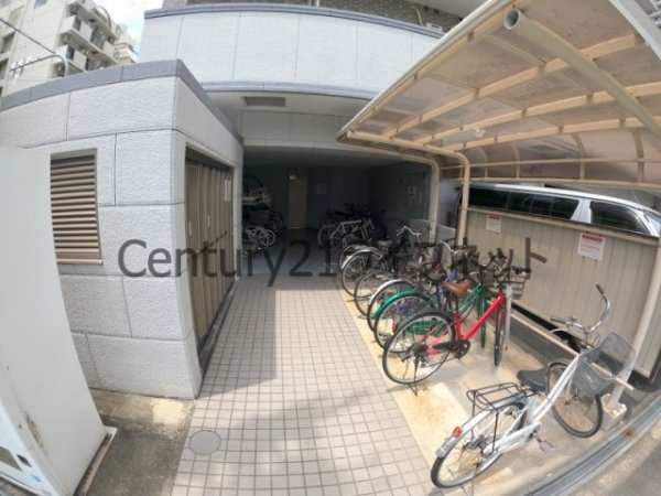 エスリード南森町駅前