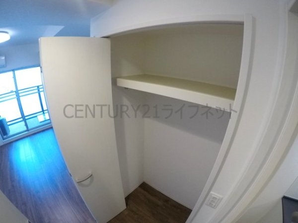 プレサンス江坂クォーレ