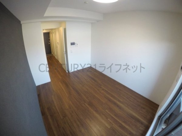 プレサンス江坂クォーレ