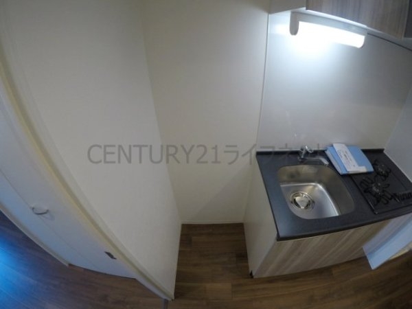 プレサンス江坂クォーレ