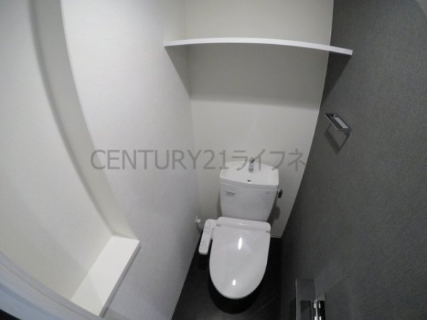 プレサンス江坂クォーレ