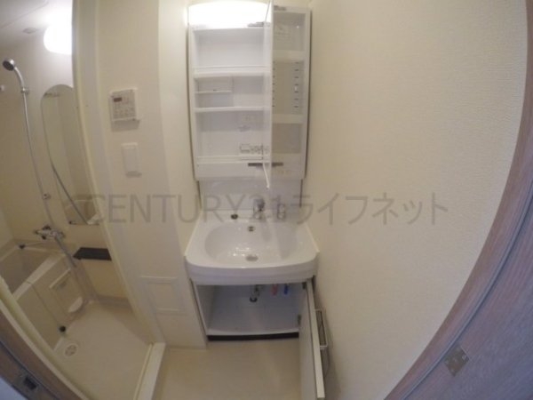 プレサンスブルーム東三国