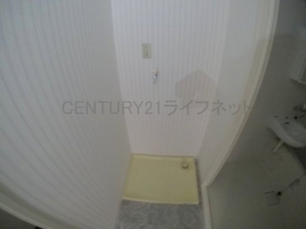 ホワイトハイツカドタ