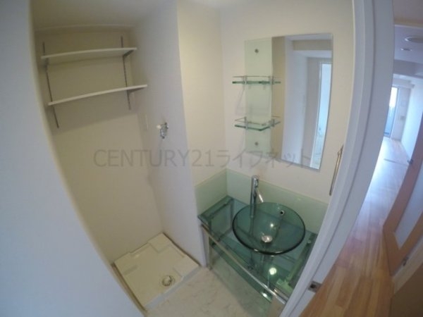 セレニテ江坂四番館