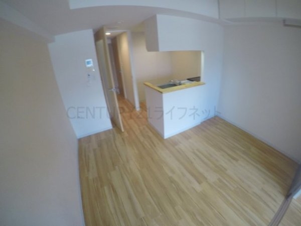 セレニテ江坂四番館