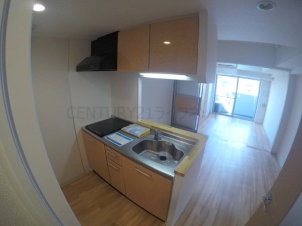 セレニテ江坂四番館