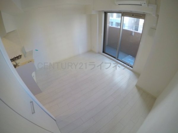 プレサンス大阪江坂