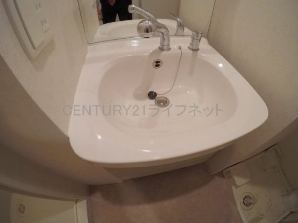 プレサンス大阪江坂
