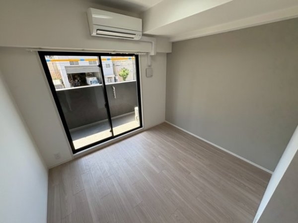 ワールドアイ大阪WestGate