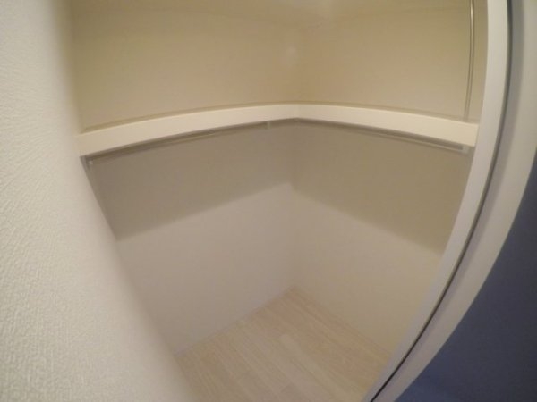 セレニテ新大阪グランデミリュー(収納)