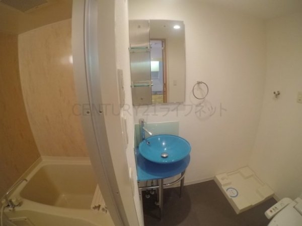 ラドゥセール江坂