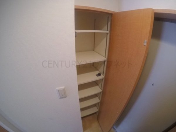 ラドゥセール江坂