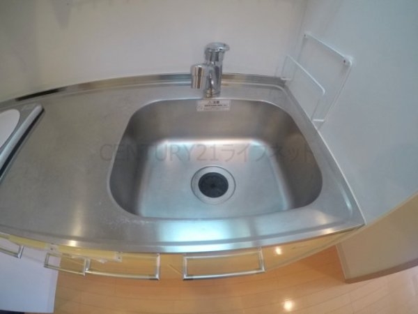 ラドゥセール江坂