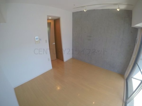 ラドゥセール江坂