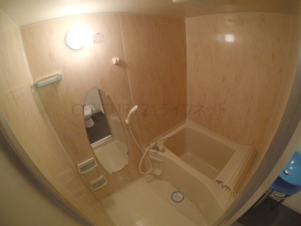 ラドゥセール江坂