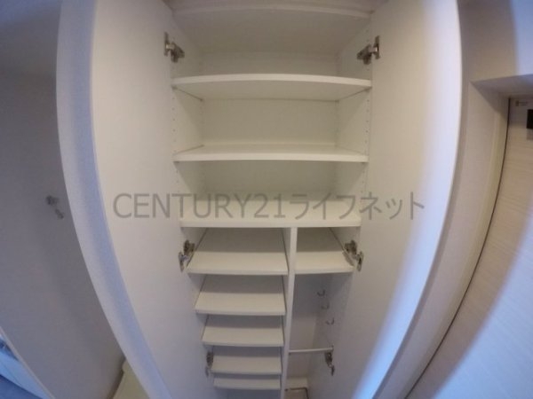 吹田市広芝町のマンション