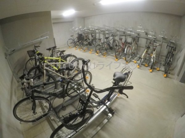 吹田市広芝町のマンション