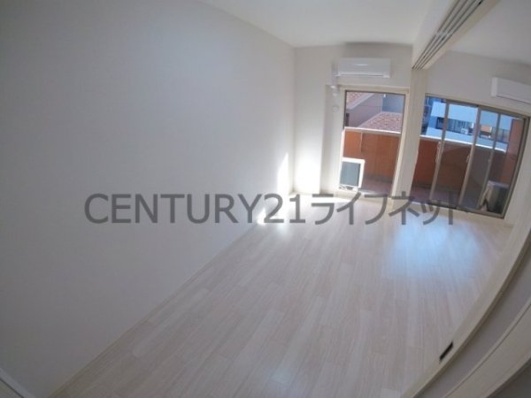 ラドゥセール天満(寝室)