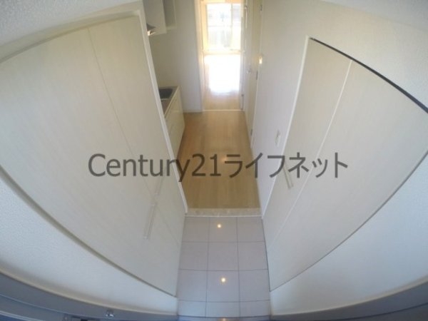 プラウドフラット新大阪(玄関)