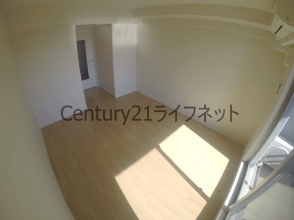 プラウドフラット新大阪(リビング)