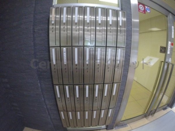 サクシード南森町