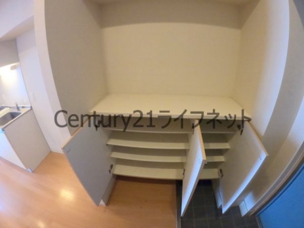 近江レジデンス4号館