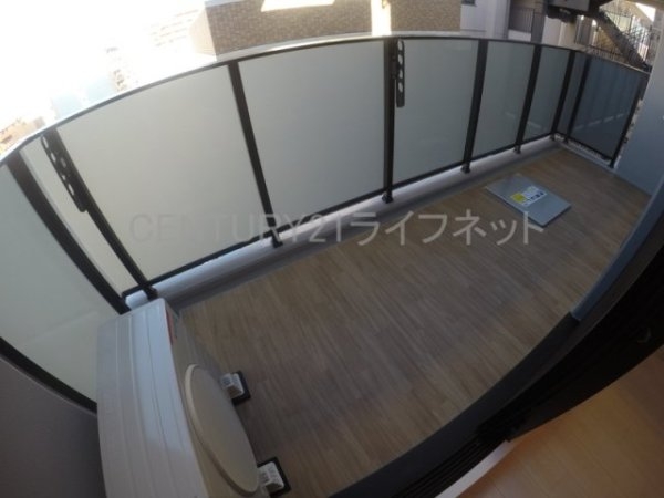 シーズンフラッツ新大阪(バルコニー)