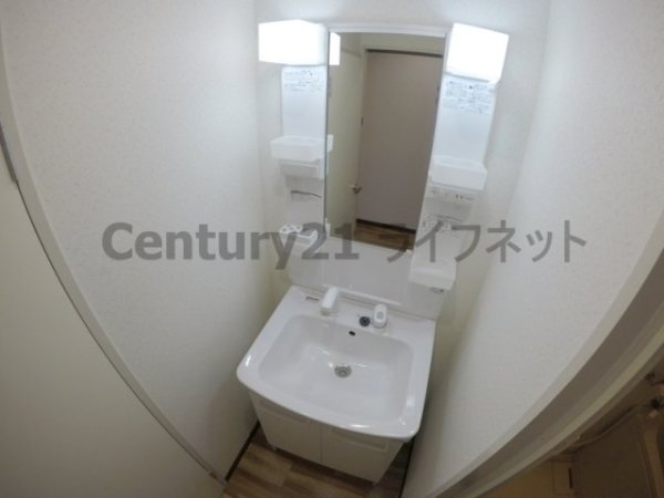 サンフラッツ新大阪本館