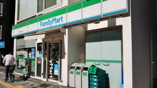 ラドゥセール西天満(ファミリーマート西天満東店)