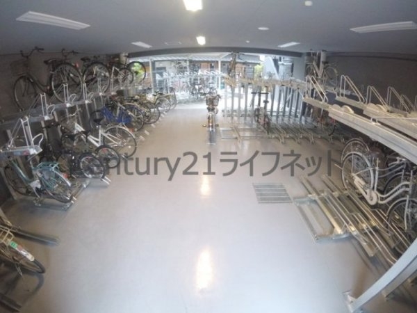 ラドゥセール西天満