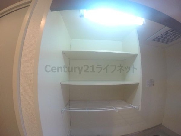 ロイヤルハイツ西淡路Part2(キッチン)