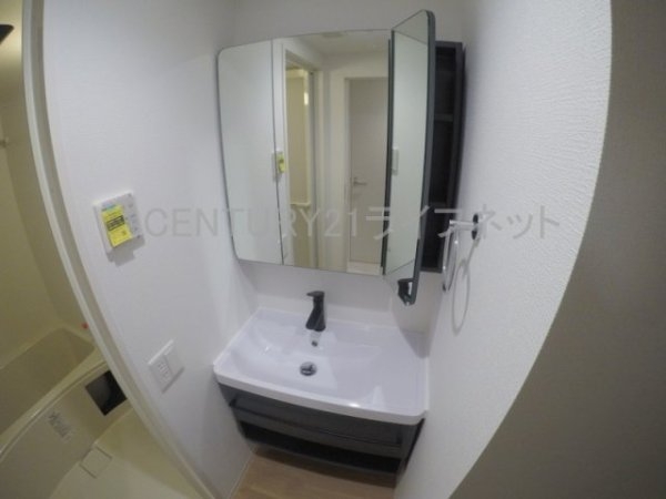 セレニテ江坂ミラク