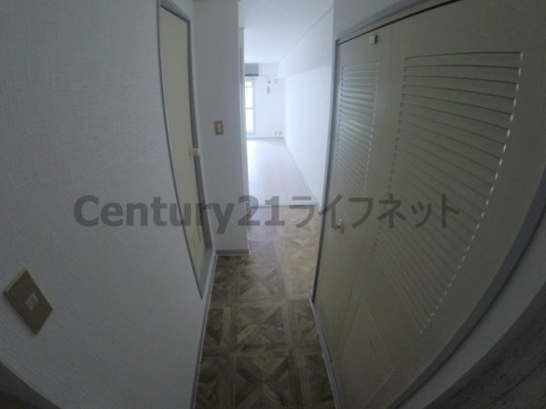 コボリマンション新大阪(玄関)