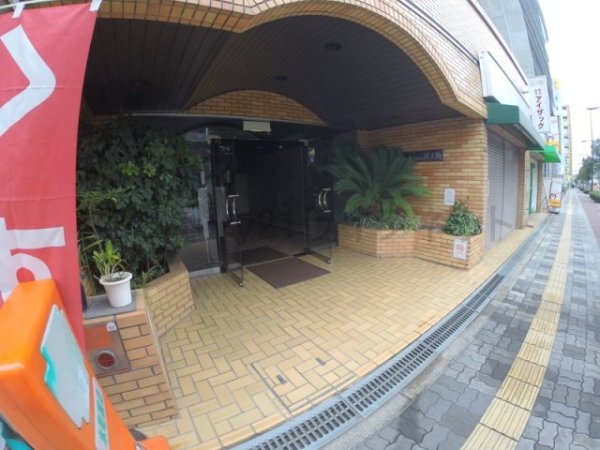 コボリマンション新大阪(エントランス)
