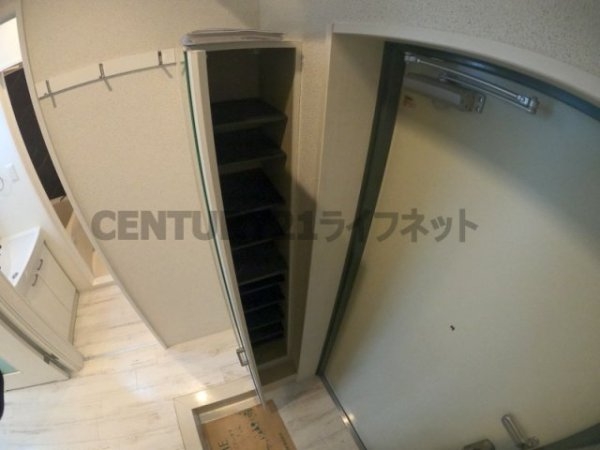 ONLY ONE梅田北(玄関)
