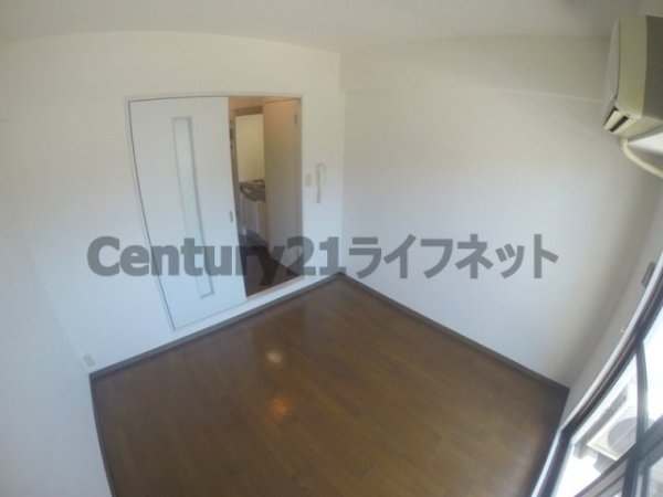 リーガル新大阪(寝室)