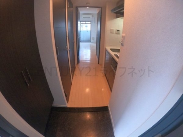 レークス新大阪ウエスト(玄関)