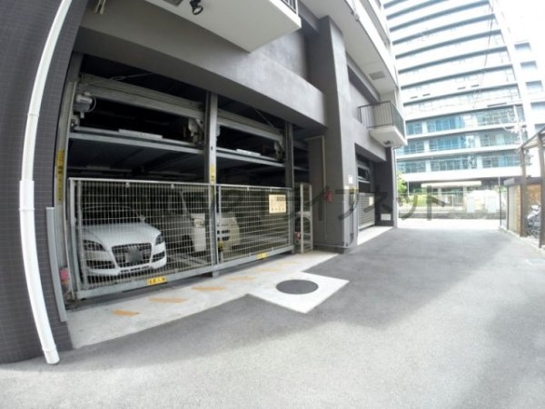 新大阪南グランドマンション(駐車場)