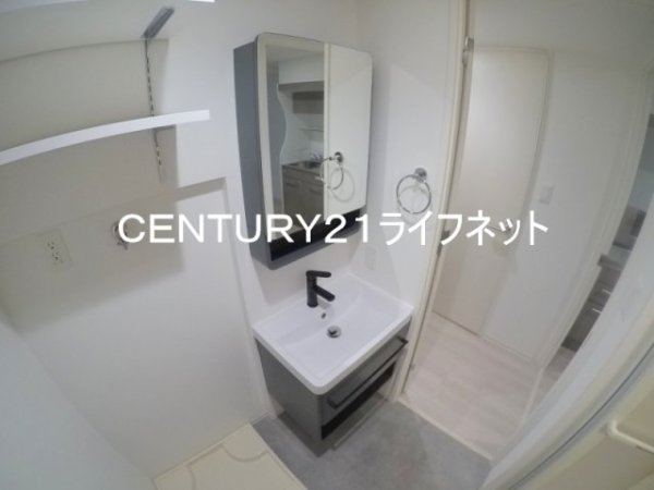 セレニテ江坂グランデ