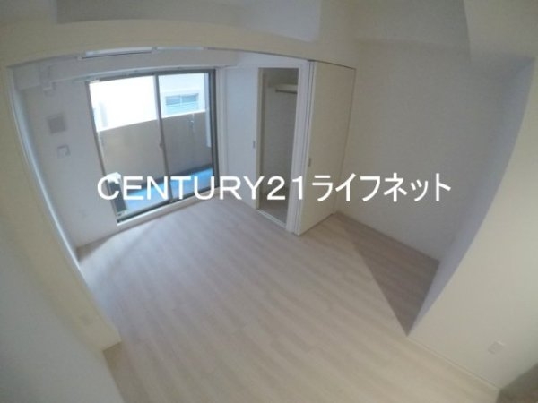 セレニテ江坂グランデ